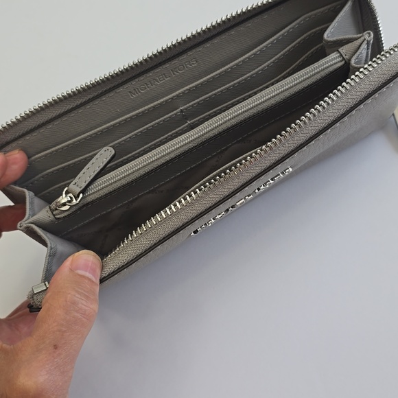 Michael Kors Women's Long Gray Pebbled Leather Zip Wallet - Picture 6 of 13